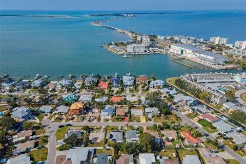 House in Dunedin, Florida 3 bedrooms, 112.97 sq.m. № 2095559 - photo 25