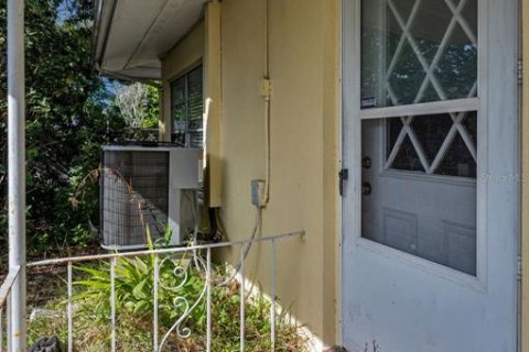 House in Dunedin, Florida 3 bedrooms, 112.97 sq.m. № 2095559 - photo 6