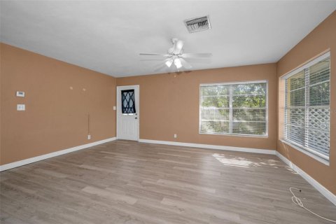 House in Dunedin, Florida 3 bedrooms, 112.97 sq.m. № 2095559 - photo 7