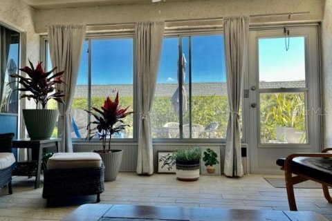 Снять в аренду виллу или дом в Нью-Порт-Ричи, Флорида 2 спальни, 88.81м2, № 2096990 - фото 19