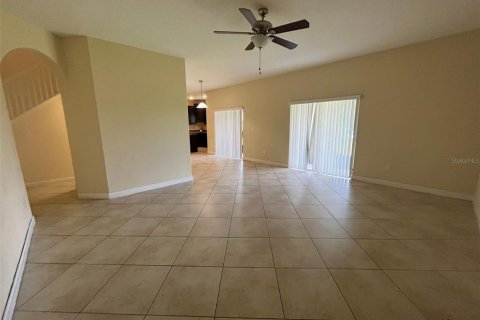 Casa en alquiler en Orlando, Florida, 4 dormitorios, 226.68 m2 № 1886198 - foto 3