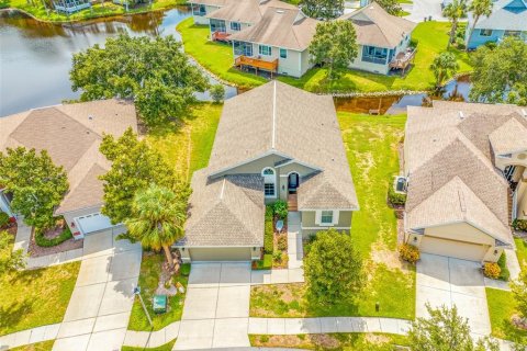 Villa ou maison à vendre à Tarpon Springs, Floride: 3 chambres, 157.93 m2 № 1335279 - photo 3