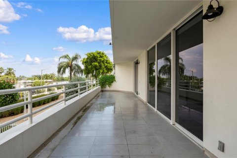 Appartement à louer à Miami, Floride: 2 chambres, 130.43 m2 № 1976169 - photo 22