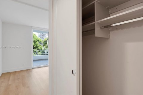 Appartement à louer à Miami, Floride: 2 chambres, 130.43 m2 № 1976169 - photo 19