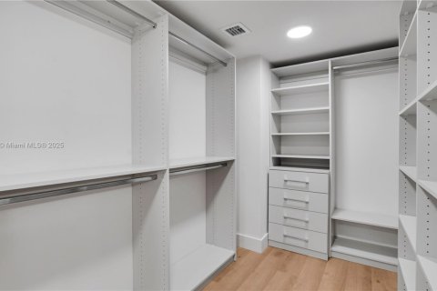 Appartement à louer à Miami, Floride: 2 chambres, 130.43 m2 № 1976169 - photo 12