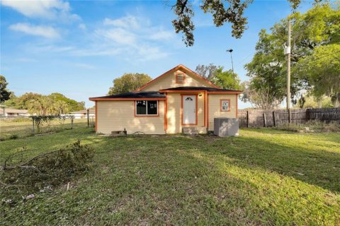 House in Zephyrhills, Florida 3 bedrooms, 112.23 sq.m. № 1829642 - photo 18
