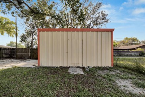 House in Zephyrhills, Florida 3 bedrooms, 112.23 sq.m. № 1829642 - photo 19