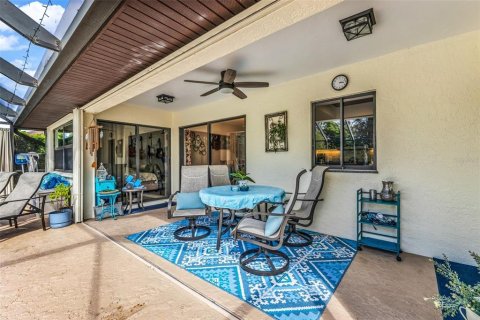 Villa ou maison à vendre à Punta Gorda, Floride: 2 chambres, 142.33 m2 № 2426995 - photo 11