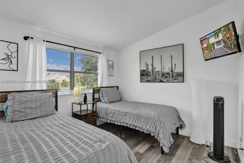 Adosado en alquiler en West Palm Beach, Florida, 2 dormitorios, 88.26 m2 № 1920934 - foto 17