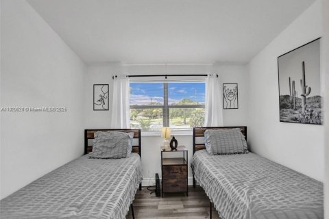 Adosado en alquiler en West Palm Beach, Florida, 2 dormitorios, 88.26 m2 № 1920934 - foto 18