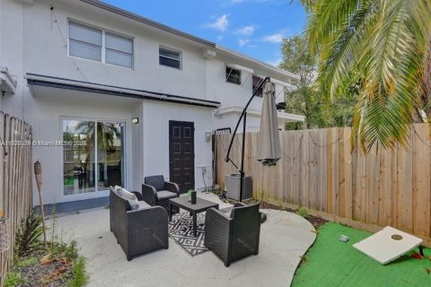 Adosado en alquiler en West Palm Beach, Florida, 2 dormitorios, 88.26 m2 № 1920934 - foto 23