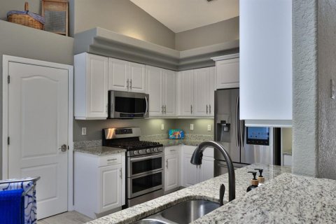 Casa en venta en Daytona Beach, Florida, 3 dormitorios, 208.75 m2 № 2222412 - foto 4