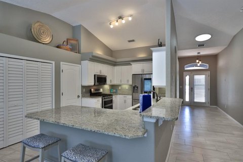 Casa en venta en Daytona Beach, Florida, 3 dormitorios, 208.75 m2 № 2222412 - foto 5