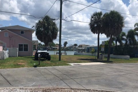 House in Madeira Beach, Florida 2 bedrooms, 97.73 sq.m. № 1619106 - photo 8