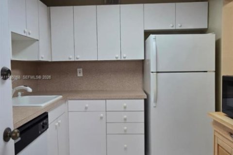 Купить кондоминиум в Майами-Лейкс, Флорида 2 спальни, 96.62м2, № 2050876 - фото 5