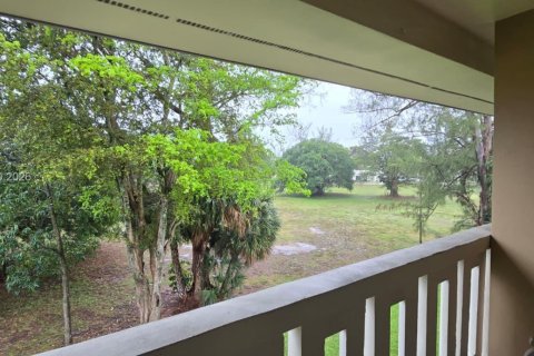 Купить кондоминиум в Майами-Лейкс, Флорида 2 спальни, 96.62м2, № 2050876 - фото 17