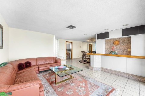Condo in Fort Lauderdale, Florida, 3 bedrooms  № 2081680 - photo 23