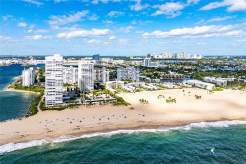 Condo in Fort Lauderdale, Florida, 3 bedrooms  № 2081680 - photo 4