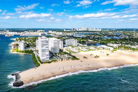 Condo in Fort Lauderdale, Florida, 3 bedrooms  № 2081680 - photo 3