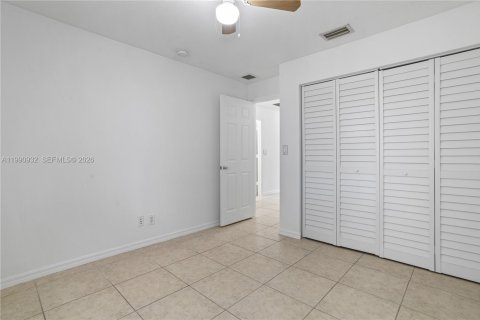Adosado en venta en Hallandale Beach, Florida, 3 dormitorios, 175.77 m2 № 2057507 - foto 26