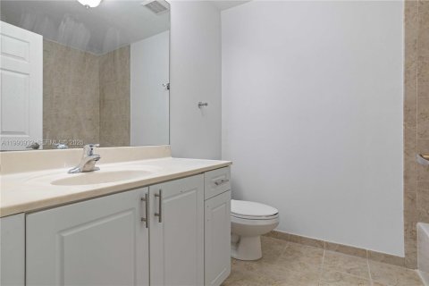 Adosado en venta en Hallandale Beach, Florida, 3 dormitorios, 175.77 m2 № 2057507 - foto 22