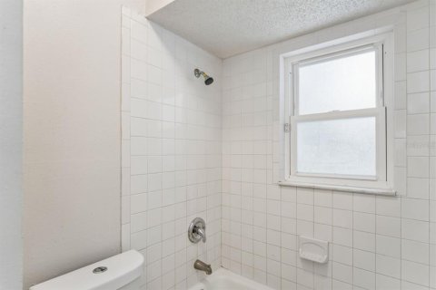 Villa ou maison à vendre à Tampa, Floride: 3 chambres, 146.88 m2 № 2398661 - photo 21