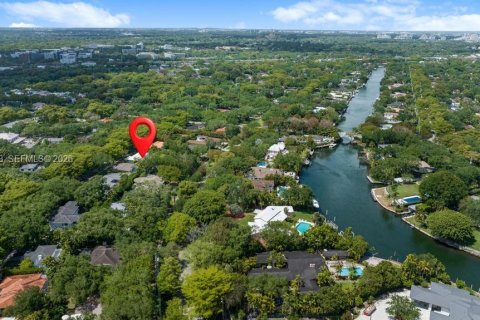 Land in Coral Gables, Florida № 2066372 - photo 14