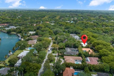 Land in Coral Gables, Florida № 2066372 - photo 12