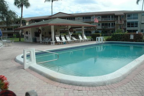 Condominio en venta en Hollywood, Florida, 2 dormitorios, 81.75 m2 № 1989234 - foto 5