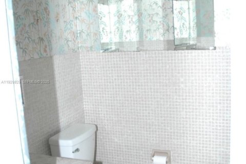 Condominio en venta en Hollywood, Florida, 2 dormitorios, 81.75 m2 № 1989234 - foto 22