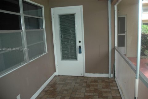 Condominio en venta en Hollywood, Florida, 2 dormitorios, 81.75 m2 № 1989234 - foto 10