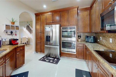 Casa en venta en Doral, Florida, 4 dormitorios, 246.19 m2 № 2248264 - foto 12