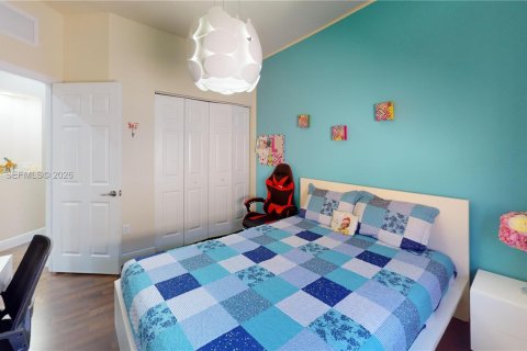 Casa en venta en Doral, Florida, 4 dormitorios, 246.19 m2 № 2248264 - foto 25