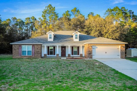 House in Crestview, Florida 4 bedrooms, 193.79 sq.m. № 559649 - photo 1