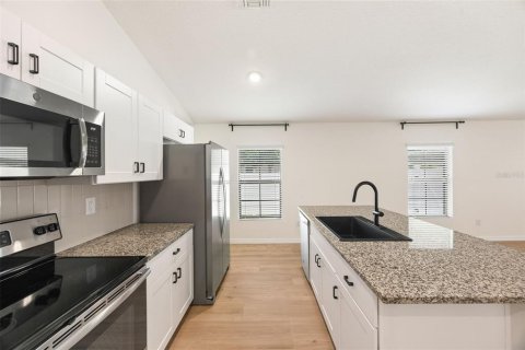 Villa ou maison à louer à Riverview, Floride: 3 chambres, 135.45 m2 № 2147838 - photo 6