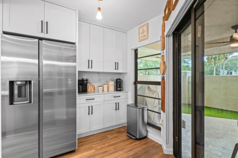 Condominio en venta en Miami, Florida, 2 dormitorios, 111.48 m2 № 1992079 - foto 9