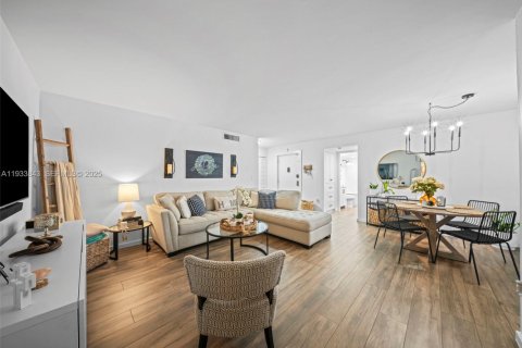 Condominio en venta en Miami, Florida, 2 dormitorios, 111.48 m2 № 1992079 - foto 15