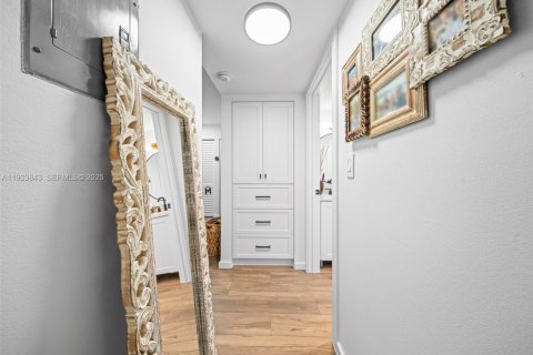 Condominio en venta en Miami, Florida, 2 dormitorios, 111.48 m2 № 1992079 - foto 26