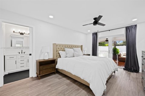 House in Coral Springs, Florida 3 bedrooms, 163.51 sq.m. № 1970261 - photo 12