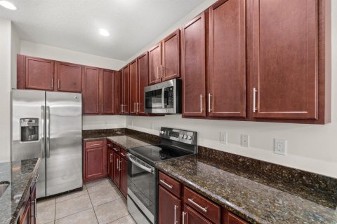 House in Delray Beach, Florida 4 bedrooms, 214.14 sq.m. № 2077430 - photo 13
