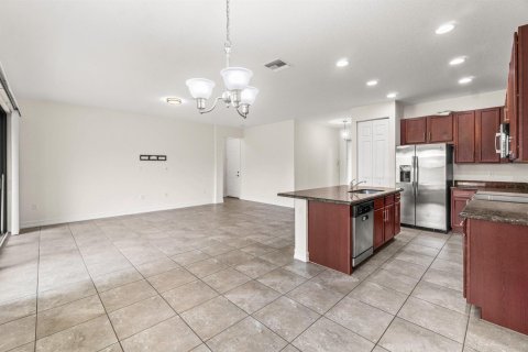 House in Delray Beach, Florida 4 bedrooms, 214.14 sq.m. № 2077430 - photo 9