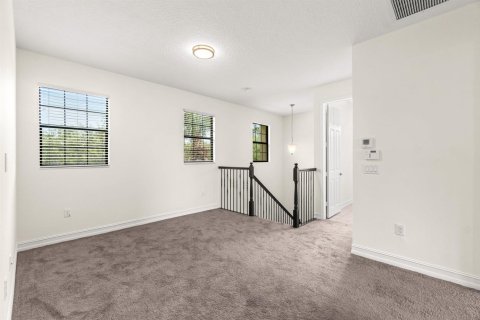 House in Delray Beach, Florida 4 bedrooms, 214.14 sq.m. № 2077430 - photo 21