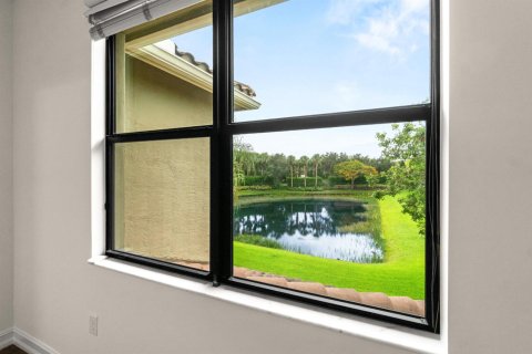 House in Delray Beach, Florida 4 bedrooms, 214.14 sq.m. № 2077430 - photo 25