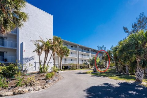 Condo in Englewood, Florida, 2 bedrooms  № 1716786 - photo 2