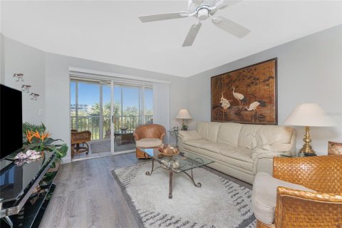 Condo in Englewood, Florida, 2 bedrooms  № 1716786 - photo 6