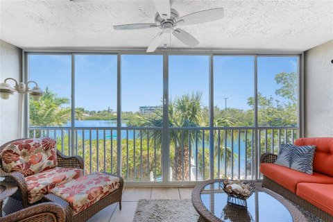 Condo in Englewood, Florida, 2 bedrooms  № 1716786 - photo 28