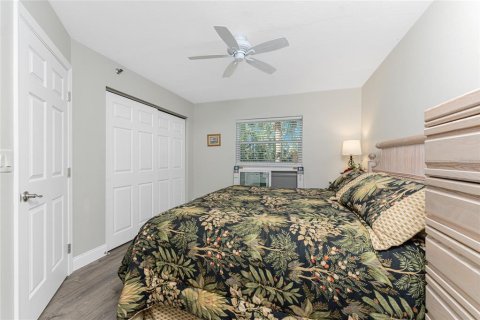 Condo in Englewood, Florida, 2 bedrooms  № 1716786 - photo 22