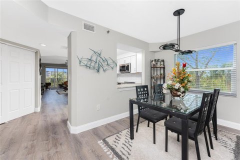 Condo in Englewood, Florida, 2 bedrooms  № 1716786 - photo 5