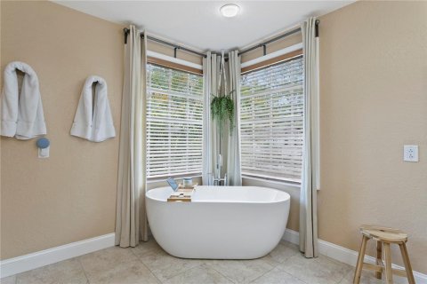 Casa en venta en Tampa, Florida, 4 dormitorios, 239.32 m2 № 2235626 - foto 28