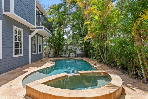 Casa en venta en Tampa, Florida, 4 dormitorios, 239.32 m2 № 2235626 - foto 20